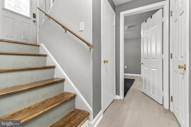 Building Photo - 309 California Trail