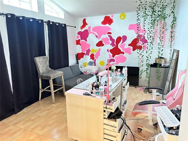 Building Photo - 112 Dulverton Way