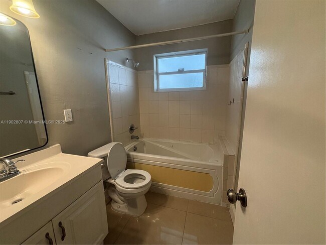 Building Photo - 6881 SW 6th St