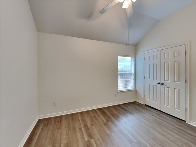 Building Photo - 6170 Galloway Ln