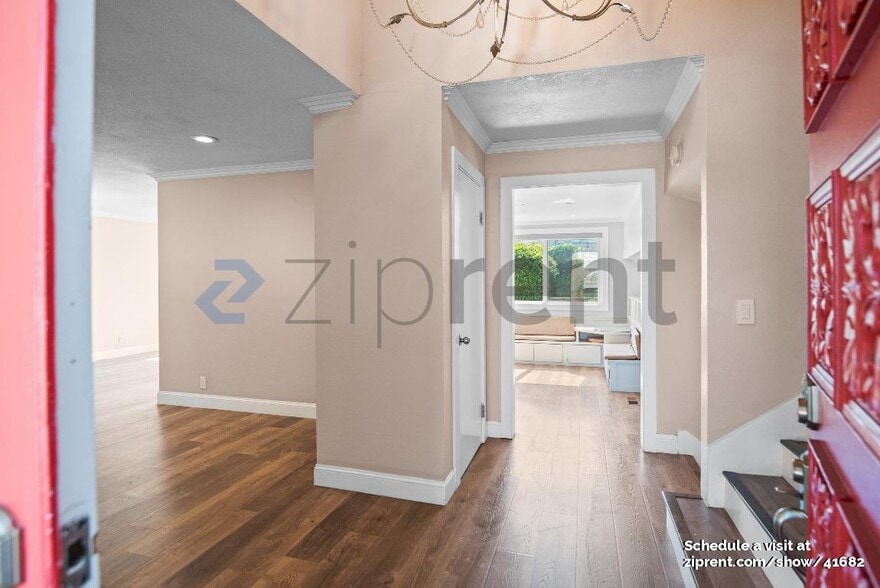 Building Photo - 10061 El Dorado Dr