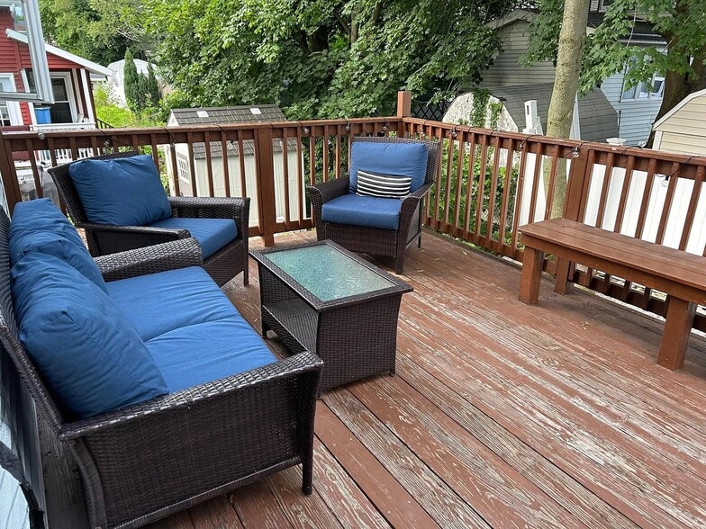 Building Photo - 50 Russell St