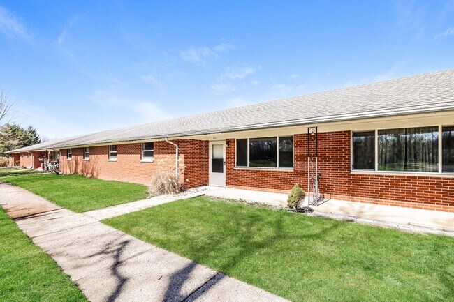 Building Photo - 425-453 Ogden Road