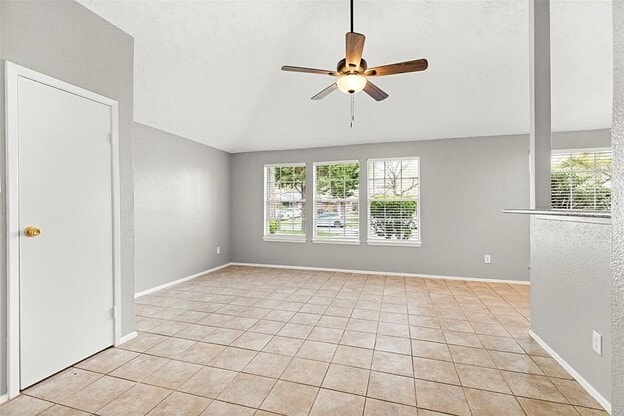 Living - 5406 Rivergate Dr