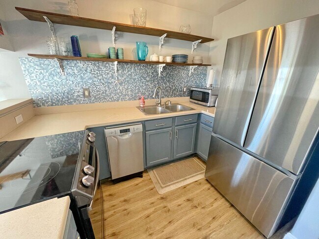 Building Photo - Coastal Comfort in Kihei at Villas at Keno...