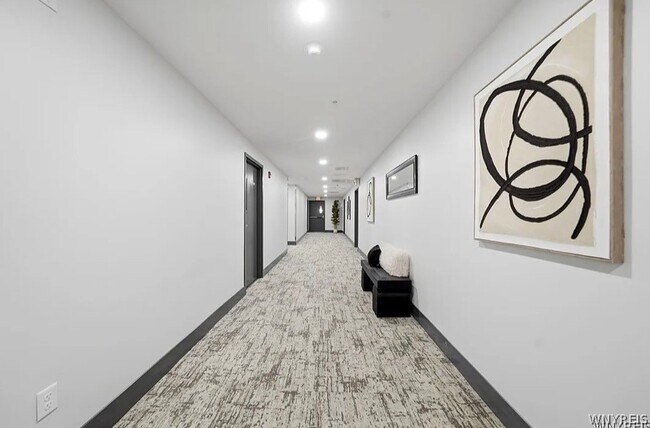 Building Photo - 40 North St