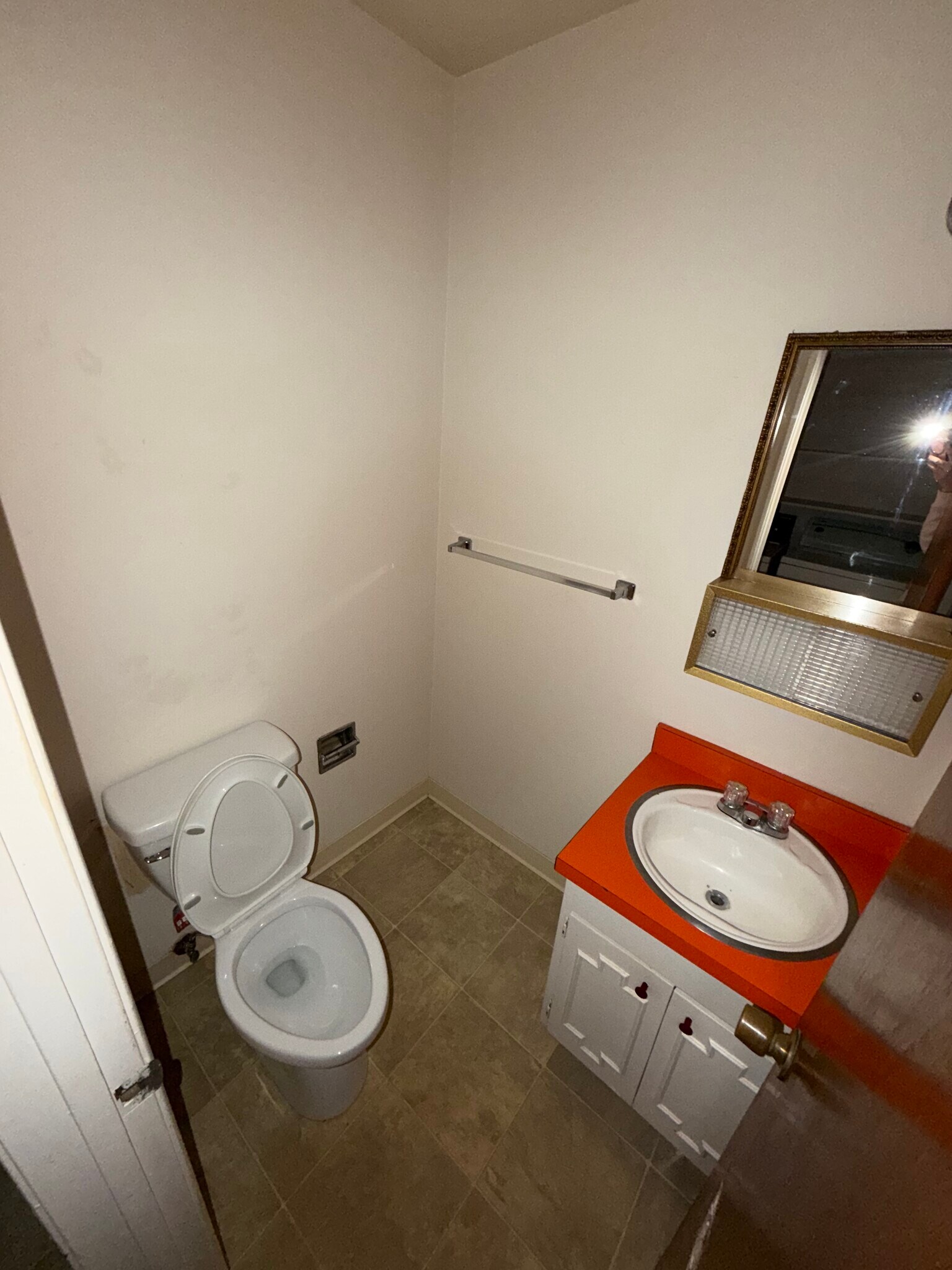 Building Photo - 1015 Glen Rd