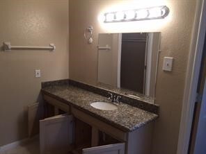 Building Photo - 11602 Grapewood Dr
