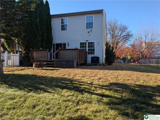 Building Photo - 2806 Sequoia Dr