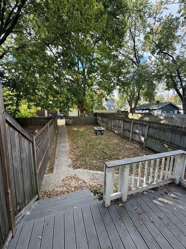 Building Photo - Charming 2 Bed, 2 Bath Home Near German Vi...