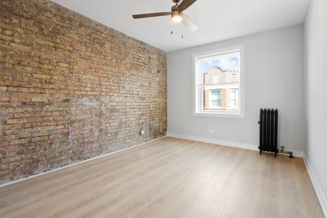Building Photo - 7383 N Damen Ave