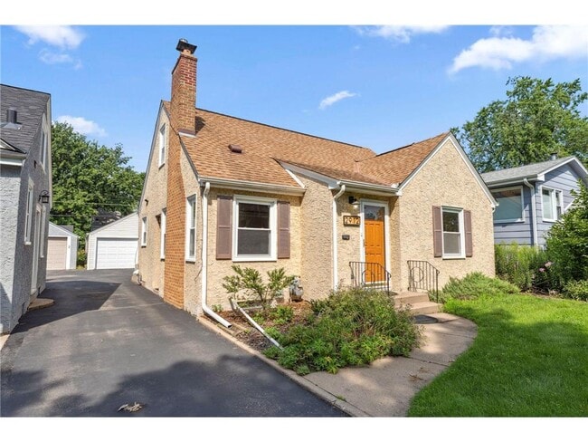 Building Photo - 2912 Florida Ave S