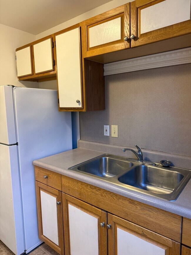 Building Photo - 149 Wilson St