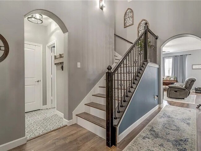 Building Photo - Beautiful 4bed/2.5bath Home Available in Mustang, OK