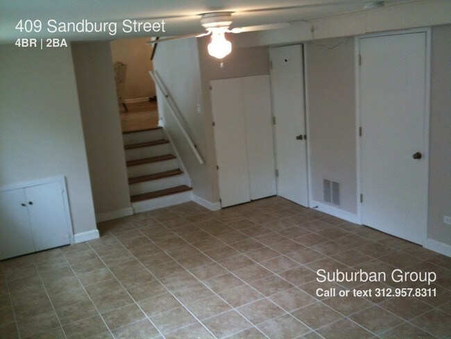 Building Photo - 409 Sandburg St