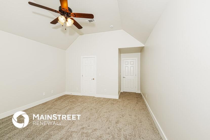 Building Photo - 4601 Nicholas Dr