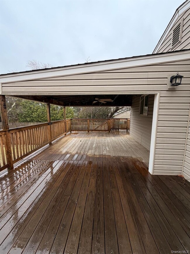 Building Photo - 740 Church St