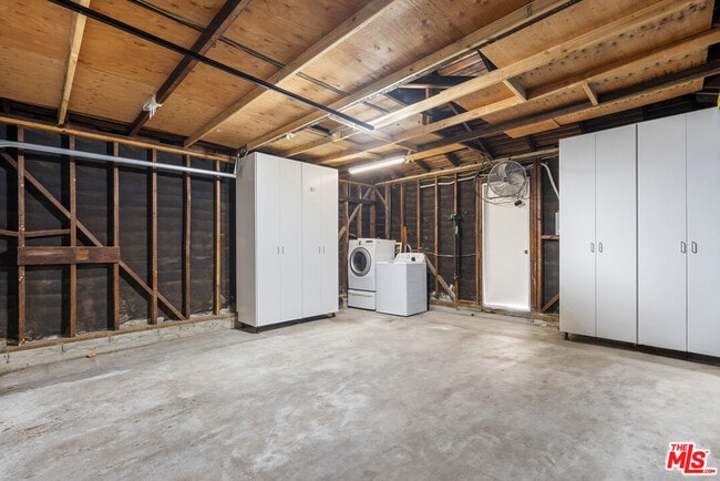 Building Photo - 1246 Peck Dr