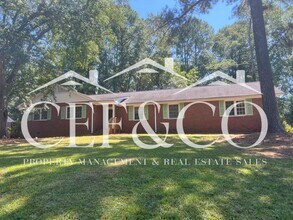 Building Photo - 308 Pine Lake Ct