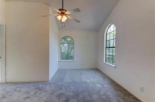 Building Photo - 2814 Gonzales St