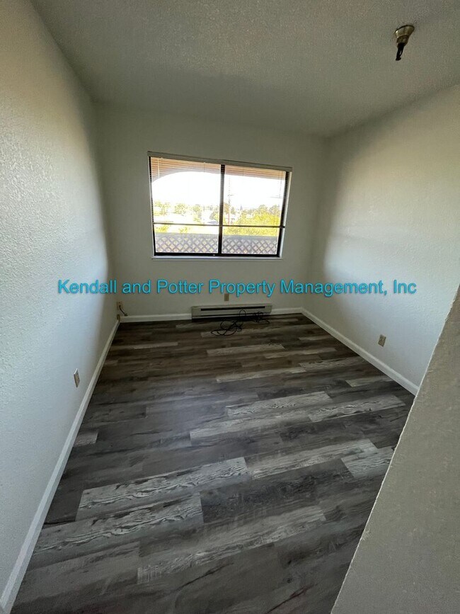 Building Photo - Madonna Vista Condo