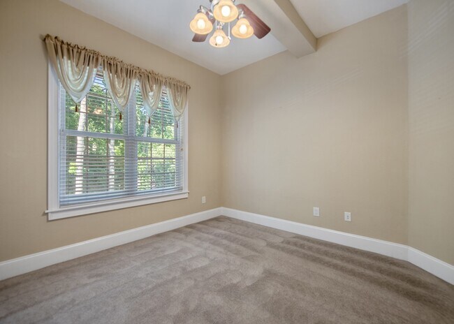 Building Photo - 2145 Ridgecrest Cir