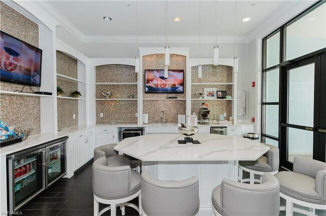 Building Photo - 5939 Gala Dr