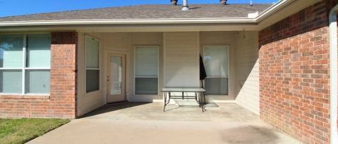 Building Photo - 6218 Bentwood Dr