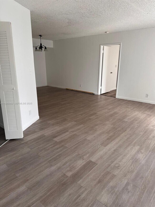 Building Photo - 3300 NE 192 St