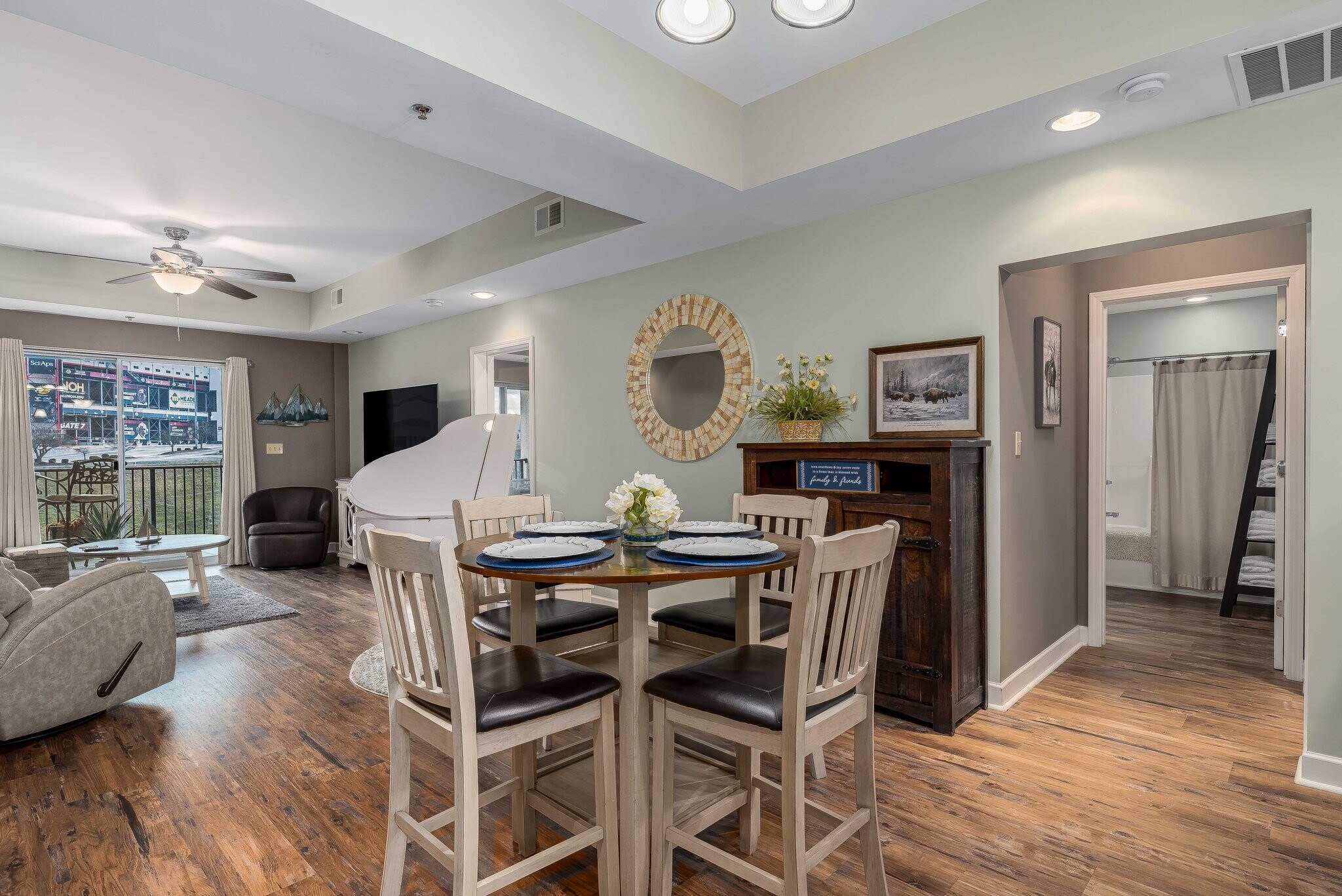 Building Photo - 120 Raceday Center Dr