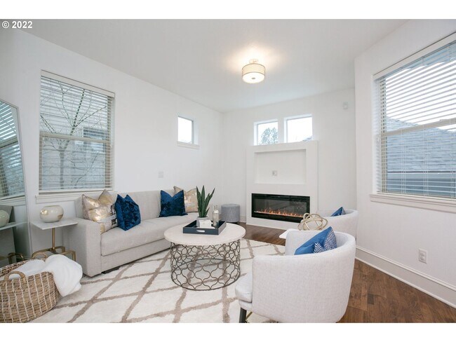 Building Photo - 17335 SW Montague Way