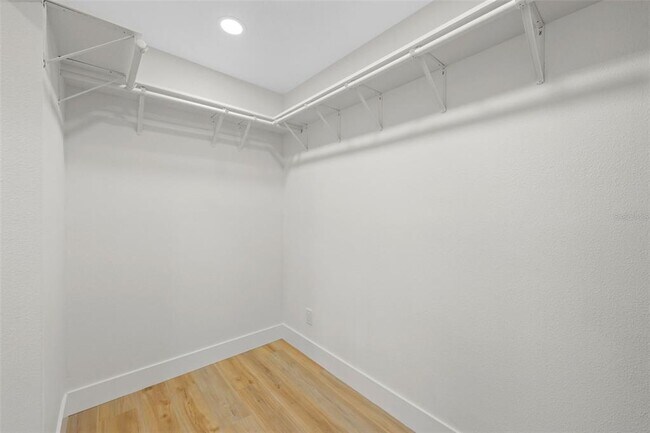 Building Photo - 5700 Bayou Grande Blvd NE