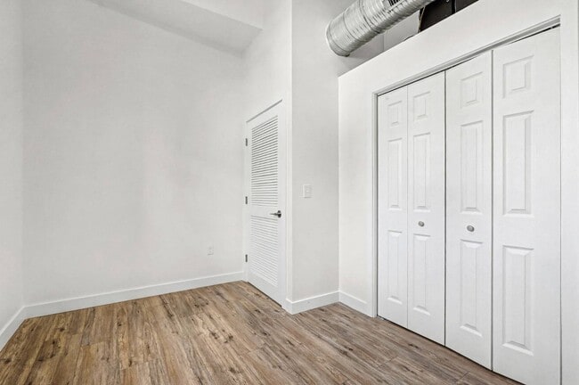 Building Photo - 414 Union St