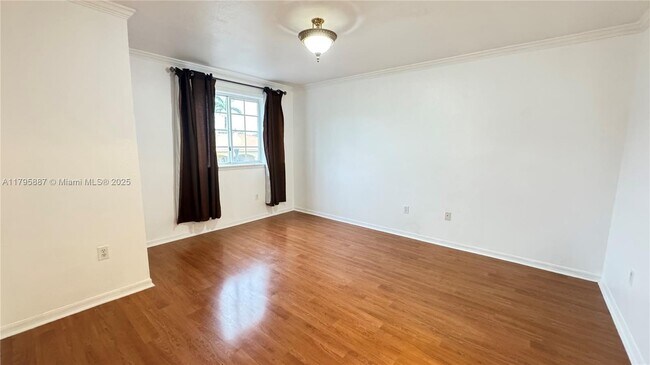 Building Photo - 7752 SW 95th St