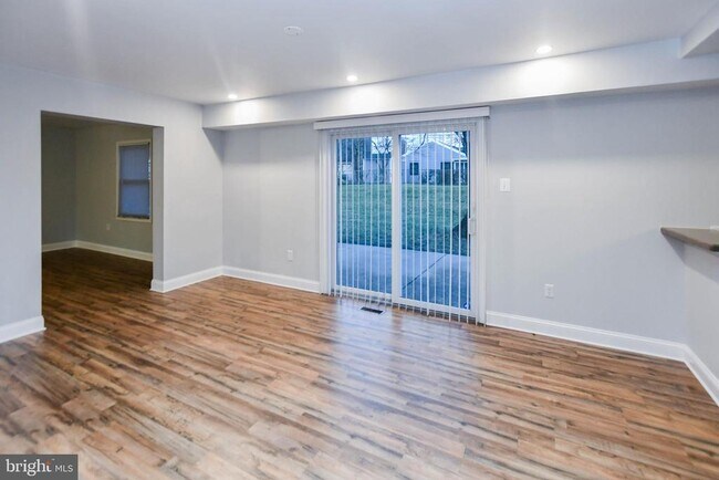 Building Photo - 1303 Port Echo Ln