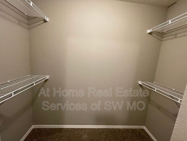 Building Photo - 491 Hudson Ave