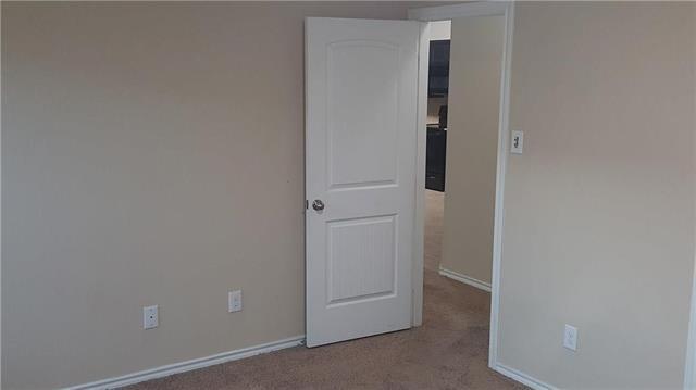 Building Photo - 8217 Spotted Doe Dr