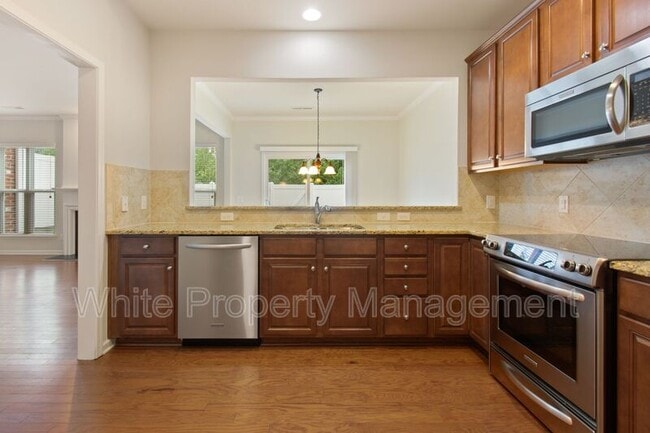 Building Photo - 15648 Canmore St