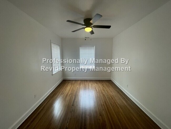 Building Photo - Newly Renovated 2 Bed 1 Bath near U of M!