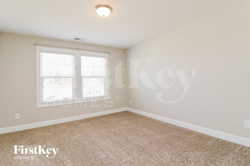 Building Photo - 159 Grey Hawk Dr