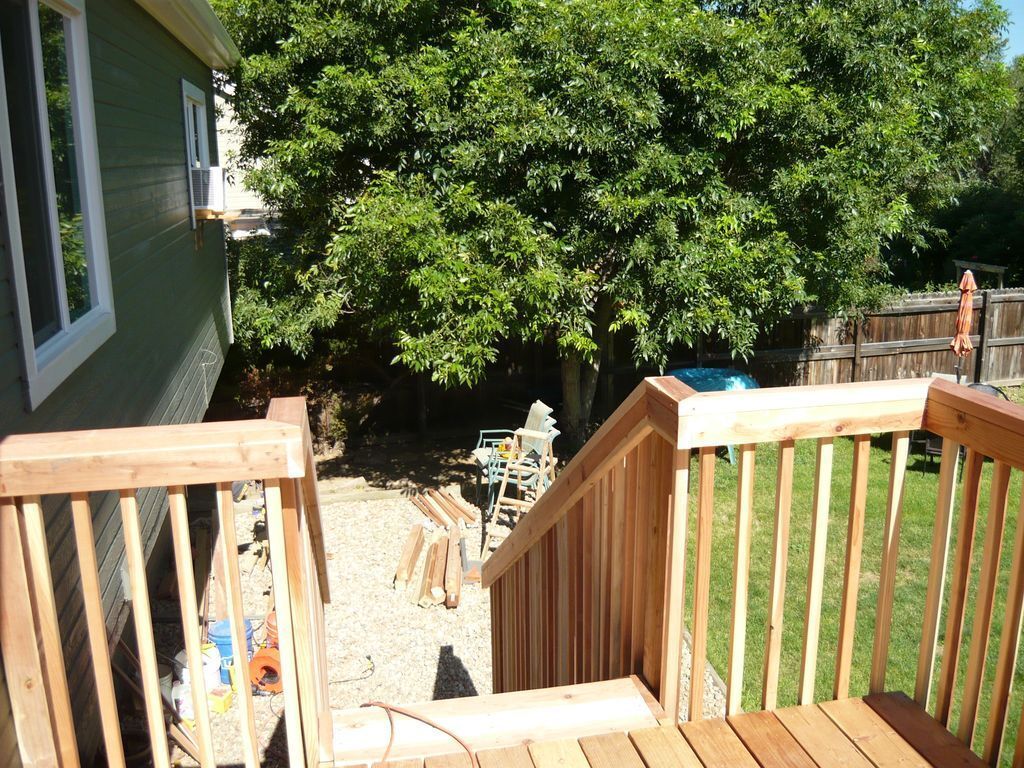 Building Photo - 523 W Hackberry St