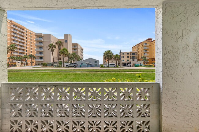 Building Photo - 3800 S Atlantic Ave