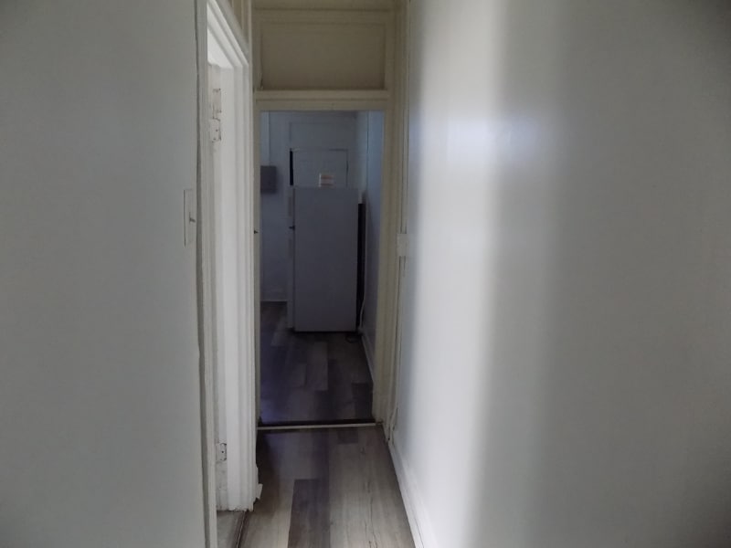 Building Photo - 2920 Parkwood Ave