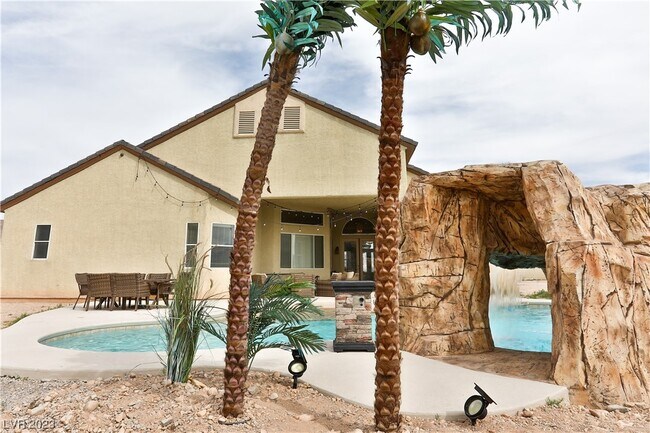 Building Photo - 6715 Arville St