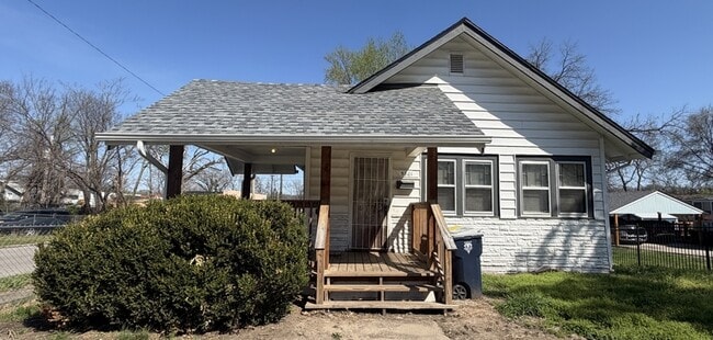 Building Photo - 5801 Wabash Ave