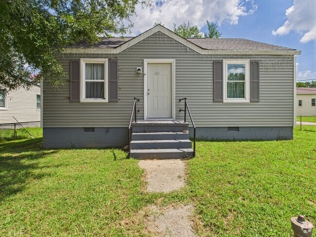 Building Photo - 131 Slagle Ave