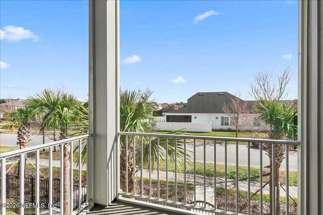 Building Photo - 459 Crestview Dr