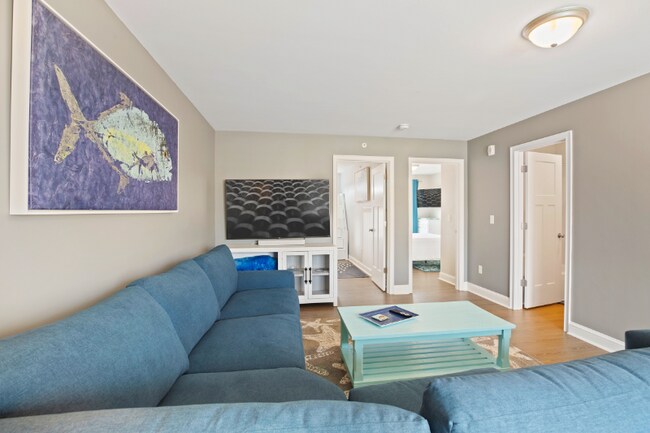 Building Photo - 128 Ashworth Ave