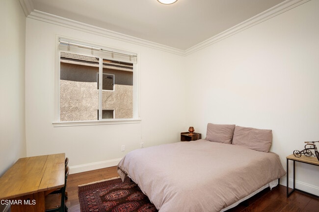 Building Photo - 1004 Lambourne Pl