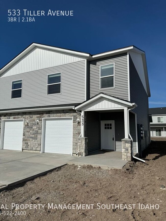 Building Photo - 533 Tiller Ave